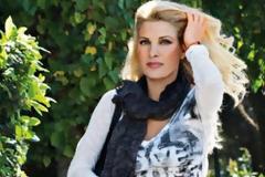 «Τα πήρε» η Mενεγάκη: Αφήστε με ήσυχη επιτέλους!