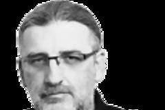 ΝΑΙ - Στηρίζω τους καθηγητές κι ας δίνει η κόρη μου εξετάσεις...!!!