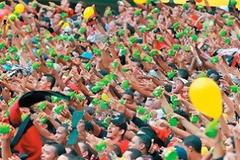 VIDEO: Η βουβουζέλα φεύγει... η κασιρόλα έρχεται!