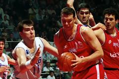 Η ΠΡΟΪΣΤΟΡΙΑ ΤΟΥ ΘΡΥΛΟΥ ΜΕ ΤΗ ΡΕΑΛ *VIDEOS*