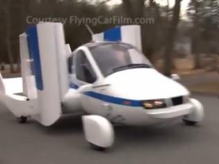 Φωτογραφία για Σε 2 έτη θα κυκλοφορήσει το πρώτο ιπτάμενο αυτοκίνητο