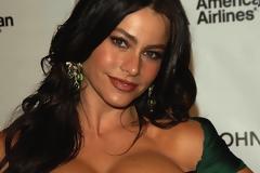 Η Sofia Vergara έχει αδερφή και μάλιστα... καυτή! (20 NSFW Photos)