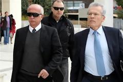 Tο παρασκήνιο πίσω από τις παραιτήσεις Πεπόνη και Μουζακίτη