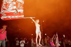 ΣΤΙΣ... ΦΛΟΓΕΣ Ο ΠΕΙΡΑΙΑΣ ΓΙΑ ΤΟ ΘΡΥΛΟ ΤΟΥ!