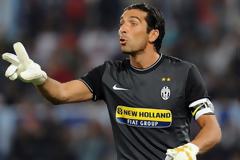 Μπουφόν: «Δύο βήματα πιο μπροστά η Μπάγερν»