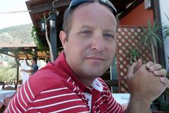 Aυτός είναι ο προπονητής παιδεραστής της Κέρκυρας!