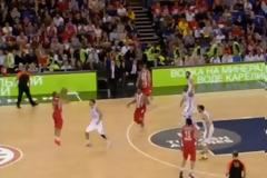 Το τρίποντο του Σπανούλη και η τάπα του Χάινς τρέλαναν την Ευρώπη