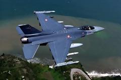 Πτώση τουρκικού F-16 κοντά στα σύνορα Τουρκίας - Συρίας