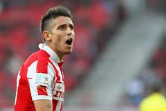 Μένουν στον Ολυμπιακό Φουστέρ, Ιμπαγάσα και Κάρολ