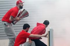 ΠΑΠΑΝΙΚΟΛΑΟΥ : ΔΕΝ ΤΟ ΧΟΡΤΑΙΝΟΥΜΕ ΠΟΤΕ!