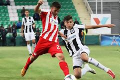 ΠΑΛΕΨΑΝΑ ΑΛΛΑ... ΔΕΝ ΤΑ ΚΑΤΑΦΕΡΑΝ ΟΙ ΕΦΗΒΟΙ ΤΟΥ ΘΡΥΛΟΥ