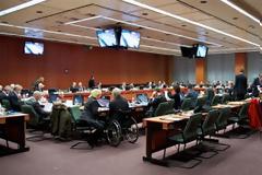 Το Eurogroup ενέκρινε τη διπλή δόση για την Ελλάδα