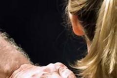 Κρήτη: «Καμπάνα» σε καθηγητή για σεξουαλική παρενόχληση μαθήτριάς του