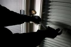 Αχαΐα: «Μπούκαραν» σε σπίτι ηλικιωμένων