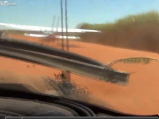 Φωτογραφία για Σταμάτησαν με αυτοκίνητο την απογείωση αεροπλάνου με ναρκωτικά