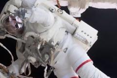 Επέστρεψαν στη Γη οι αστροναύτες