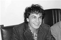 Αμπέτ Χασμάν: Το όνομά του στο Κέντρο Απασχόλησης Πάτρας