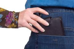 Αγρίνιο: Συνελήφθησαν 4 πορτοφολούδες!