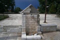 Τριτοκοσμικές καταστάσεις στην Πατουλιά Τρικάλων μετά από 3ετή εγκατάλειψη