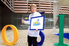 Δείτε τον 10χρονο που ζωγράφισε το σημερινό Doodle της Google!