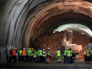 Φωτογραφία για Ως το Μάιο του 2015 θα ολοκληρωθούν τα έργα στις σήραγγες των Τεμπών