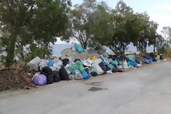 Πρέπει να βρεθεί μια λύση για τα σκουπίδια στην Αίγινα, αναφέρει αναγνώστης
