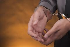 Συνελήφθη σπείρα που έκλεβε εξαρτήματα από αυτοκίνητα