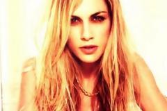 Ντ. Παπαδημητρίου: Γιατί έβγαλε την ταυτότητά της στο twitter;