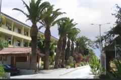 Σοκ στη Κρήτη - 11χρονο παιδί βρέθηκε μαχαιρωμένο σε πάρκινγκ ξενοδοχείου