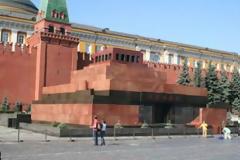 Το Μαυσωλείο στην Κόκκινη πλατεία άνοιξε για τους επισκέπτες