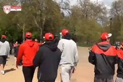 Η... ΒΟΛΤΑ ΣΤΟ HYDE PARK ΠΡΙΝ ΤΗΝ ΚΟΥΠΑ! *ΒΙΝΤΕΟ*