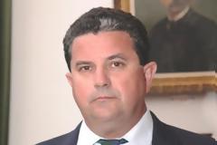 Η κυβέρνηση επιτάσσει τον δήμαρχο Ιεράς Πόλεως Μεσολογγίου!