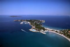 Αρχαιολογικός χώρος ο «Λαιμός» και το «Μεγάλο Καβούρι» στη Βουλιαγμένη