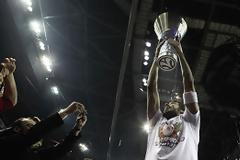 ΕΝΑΣ ΔΙΑΦΟΡΕΤΙΚΟΣ ΠΡΙΝΤΕΖΗΣ ΓΙΑ... ΟΛΑ ΣΤΟ «ΒΡΑΔΥ»