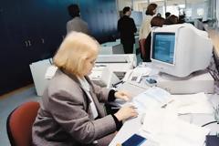 Συντάξεις: Μειωμένα όρια για 600.000 γυναίκες στο δημόσιο