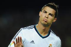 18 εκ.ευρώ ετησίως στον Κριστιάνο Ρονάλντο προσφέρει η Παρί!