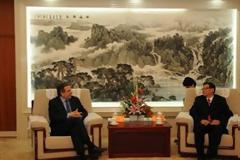 Έμφαση στην οικονομική συνεργασία Ελλάδα-Κίνας