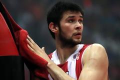 Ο Παπανικολάου αποφασίζει μεταξύ Ολυμπιακού και ΝΒΑ