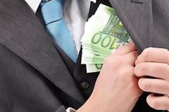 Πόσα παίρνουν οι πιο ακριβοπληρωμένοι oικονομικοί διευθυντές