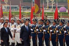 Επενδύσεις σε λιμάνια, αεροδρόμια, τρένα