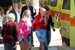 «Θέλω να μείνουμε εδώ»! Τι είπε η μητέρα του 12χρονου που τραυματίστηκε από τον ανιματέρ