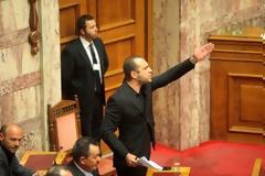 Φώναξαν «Χάιλ Χίτλερ» στην Ολομέλεια