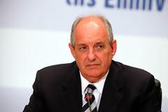 Παραίτηση φωτιά στους Ανεξάρτητους Έλληνες. Αποχωρεί ο Τέρενς Κουίκ...