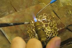 To γυναικείο δίδυμο «χτυπούσε» ανελέητα κοσμήματα