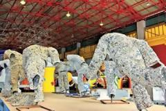 Πάτρα: Το καρναβαλικό εργαστήρι ανοίγει πανιά για αστικές κατασκευές ανά τη Eλλάδα