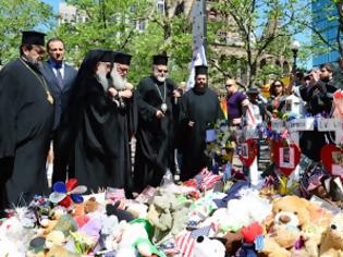 Φωτογραφία για Επίσκεψη του Αρχιεπισκόπου Ιερωνύμου και κατάθεση Στεφάνου στο χώρο της βομβιστικής επιθέσεως του μαραθωνίου της Βοστώνης