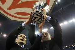 ΚΑΤΗΓΓΕΙΛΑΝ ΚΑΙ ΤΟΥΣ ΑΓΓΕΛΟΠΟΥΛΟΥΣ ΟΙ ΠΡΑΣΙΝΟΙ...