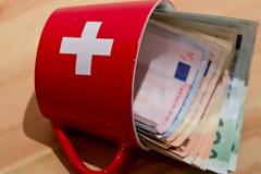 Συνεχίζεται το μαχαίρι στις δαπάνες υγείας