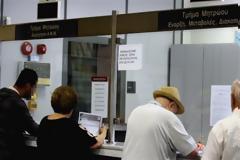 Μπαίνει χέρι στις καταθέσεις