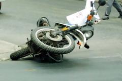 Πάτρα-Tώρα: Τροχαίο στα Μποζαίτικα με τραυματισμό δικυκλιστή